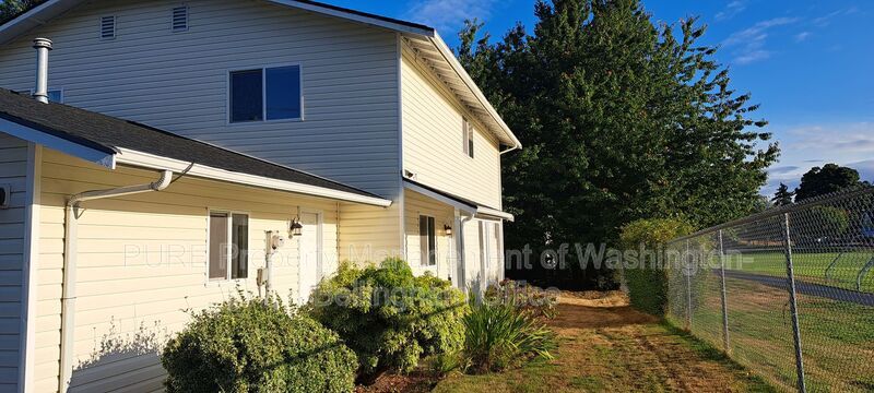 Foto principal - 2114 15th St