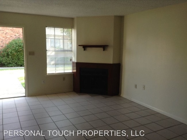 Building Photo - 8150 Bayou Fountain Ave