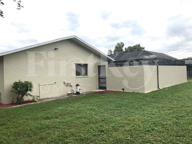 Foto del edificio - 241 SW 32nd Terrace