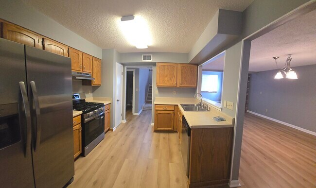 Building Photo - 3929 Balsam Dr