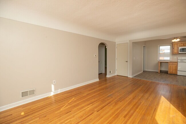 Foto del edificio - 919 7th Ave NW