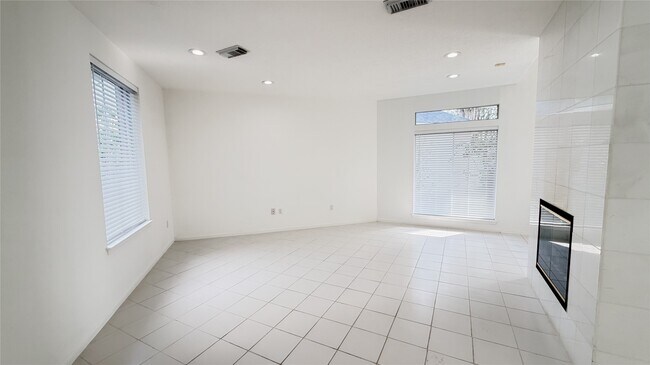 Foto del edificio - 4601 Country Club View