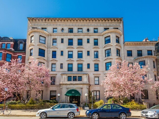 Back Bay Ma Apartments