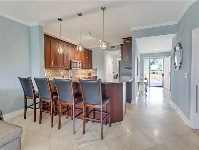 Building Photo - Fully Furnished Seasonal Condo Rental in Windstar - AVAIL JUNE
