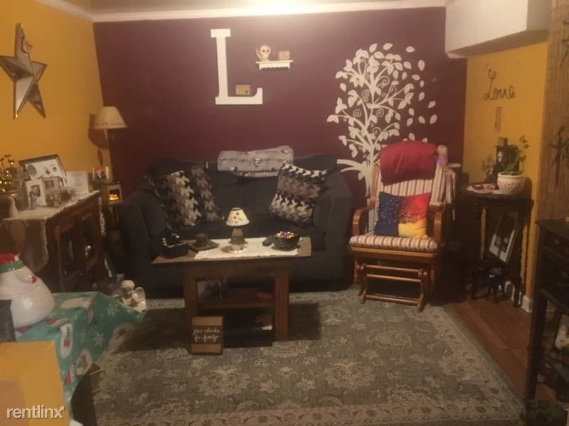 Primary Photo - 1 br, 1 bath Apartment - 701 N.Maple ave