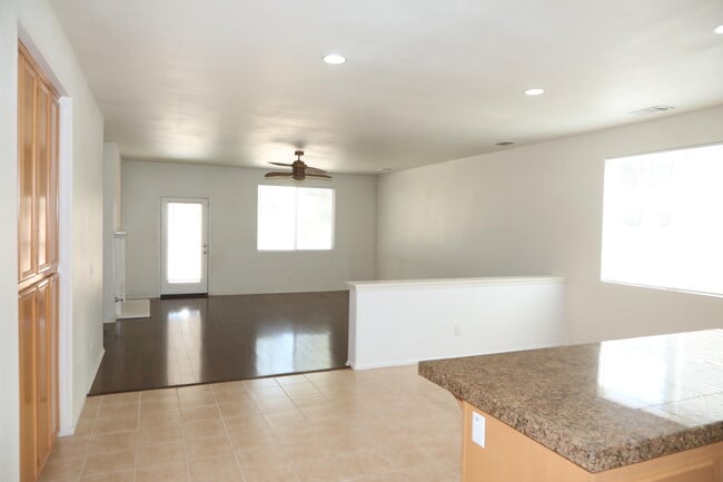 Building Photo - 3133 W Lingard St