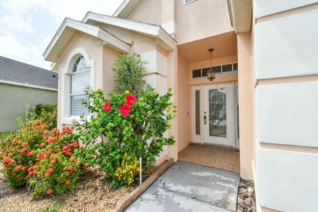 Building Photo - MOVE-IN READY 5 Bed 3.5 Bath Home in Daven...