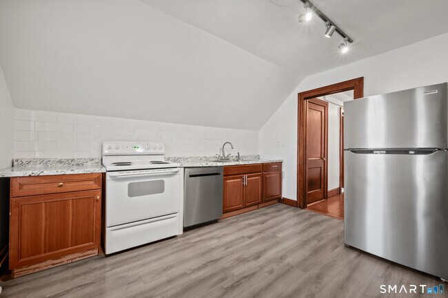 Foto del edificio - 225 Winthrop St