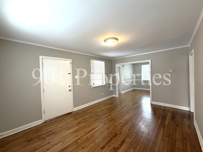 Building Photo - 4211 Atwood Ave