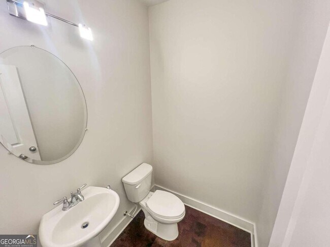 Foto del edificio - 5993 Found Forest Cove