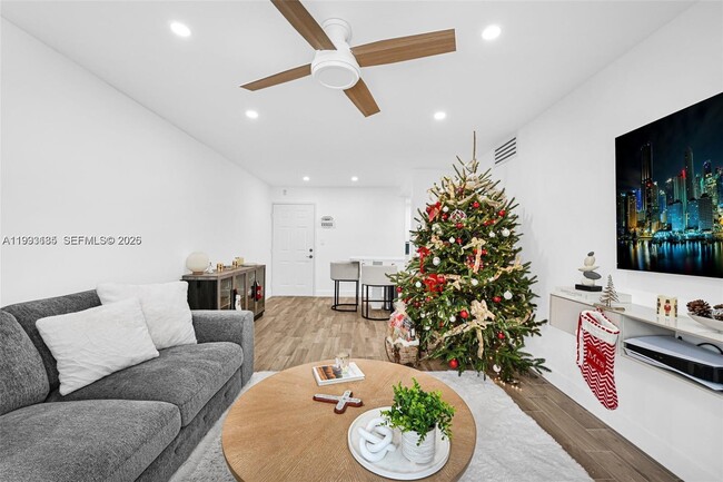 Foto del edificio - 8609 SW 68th Ct