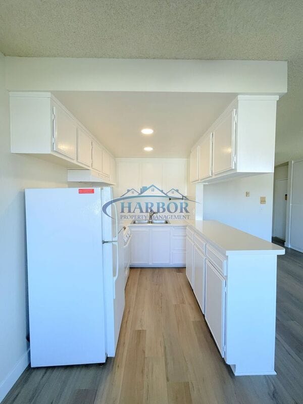 Foto del edificio - 949 W 26th St