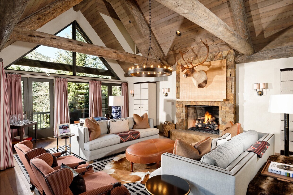 Foto principal - 1240 Riverside Dr