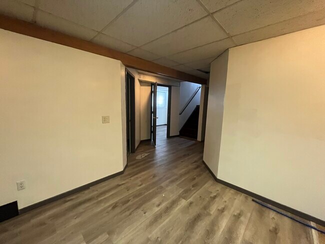 Foto del edificio - 2175 Cedar Ln