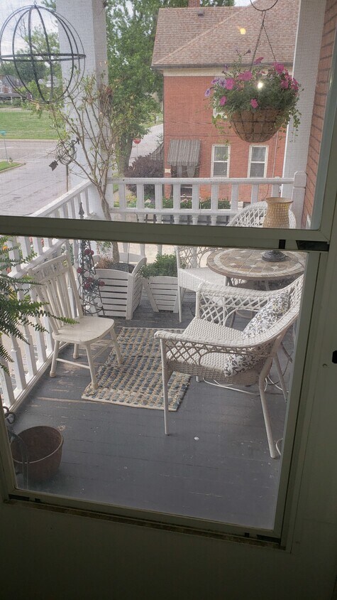 Primary Photo - 417 N 14th St