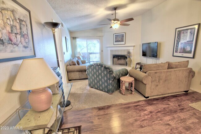 Building Photo - 3031 N Civic Center Plaza