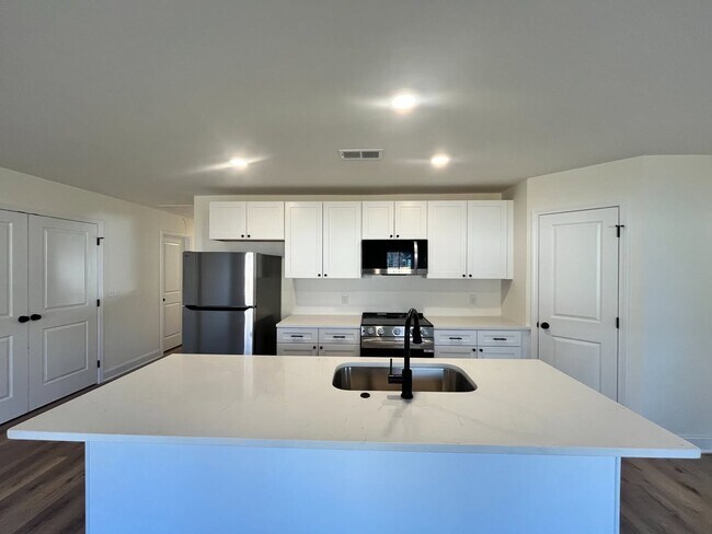 Foto del edificio - 122 E Grand St