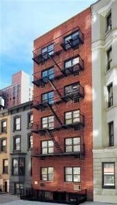 Primary Photo - 104 E 31st St