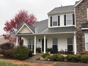 Building Photo - 6859 Derby Run Dr