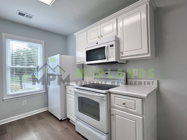 Foto del edificio - 202 Elders Pond Cir