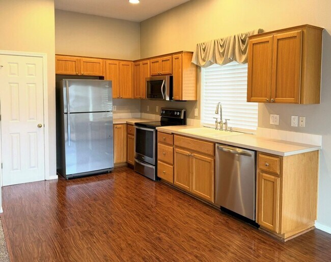 Building Photo - Beautiful Sherwood home in excellent locat...