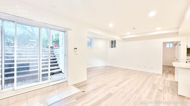 Building Photo - 22 Risebrough Av