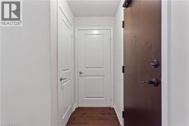 Building Photo - 385 Prince of Wales Dr
