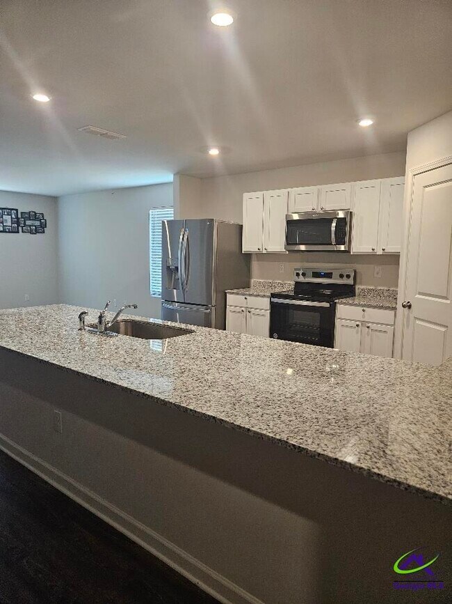 Foto del edificio - 328 Shady Ln