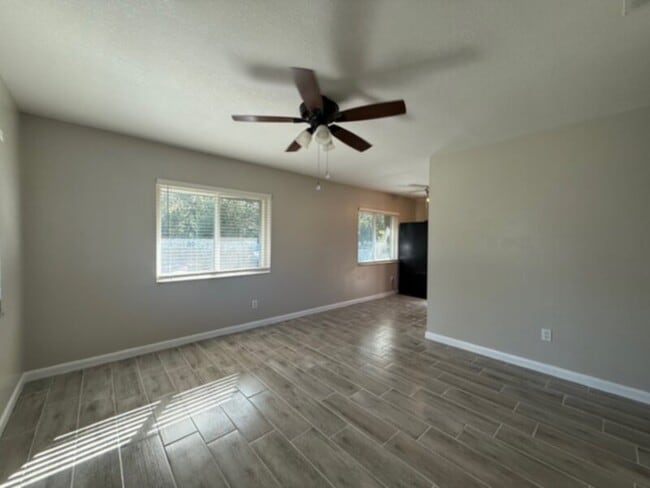 Building Photo - Longwood 2 Bedroom, 1 Bath, ALL NEW INSIDE!