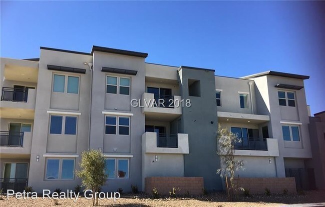 Building Photo - 10845 W Desert Inn Rd