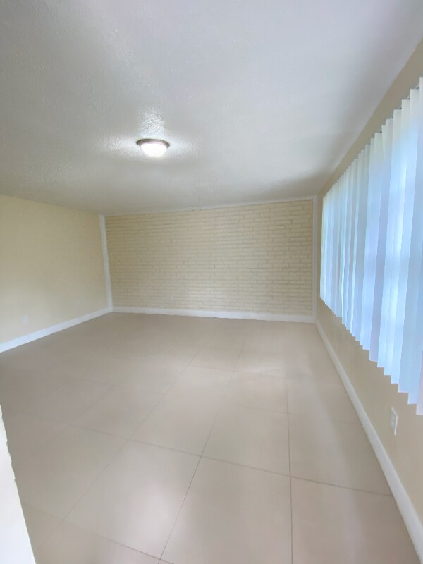 Foto del edificio - 2295 Candlewyck Cir
