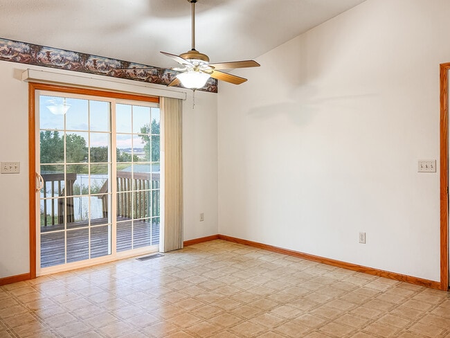 Building Photo - 5140 Orchid Ln