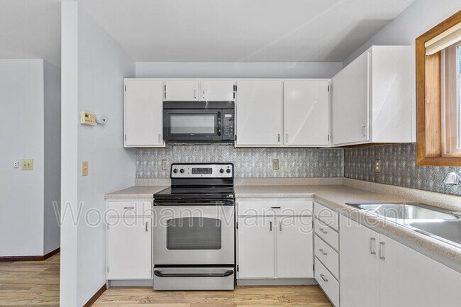 Foto del edificio - 3020 Healy Ave