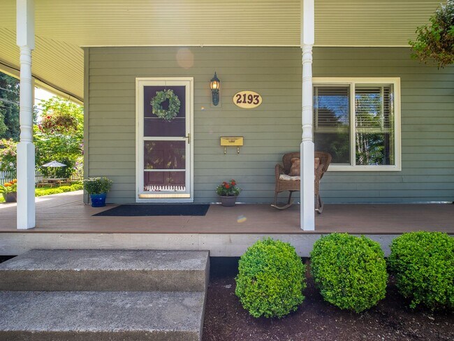 Building Photo - Coming soon! Large historic farmhouse- 5 b...