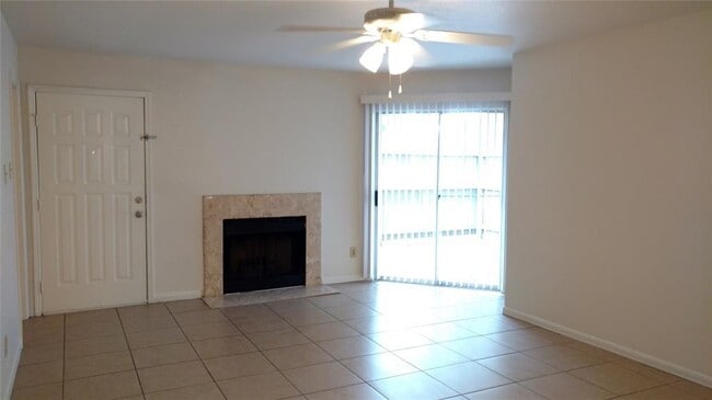 Foto del edificio - 9700 Leawood Blvd