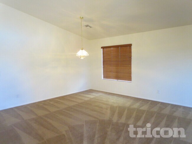 Building Photo - 41334 W Hayden Dr