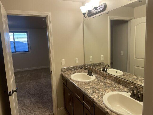 Foto del edificio - 3 bedroom in Billings MT 59106