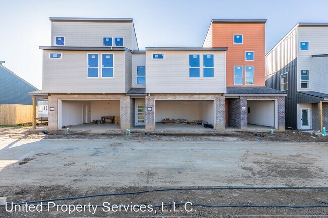 Foto del edificio - 2 br, 1 bath House - 411 Highland Park Lane