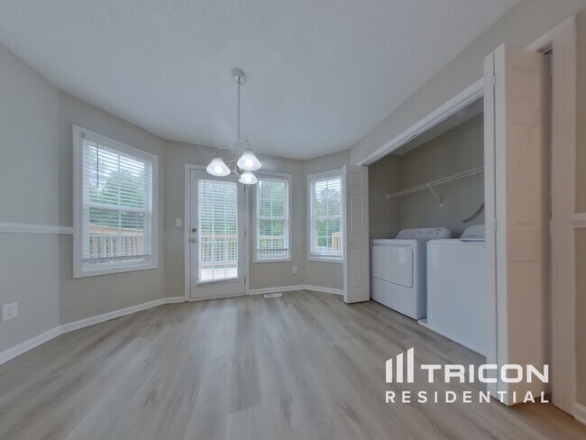 Foto del edificio - 63 Sycamore Ln