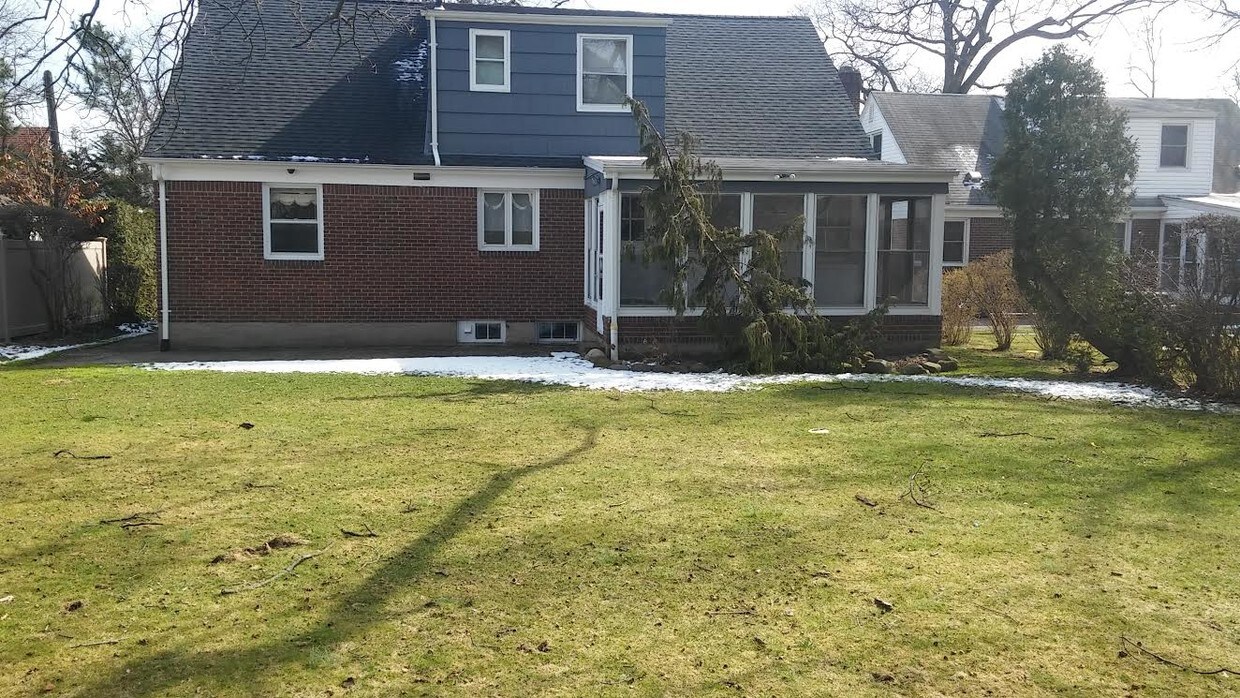 Primary Photo - 8625 193rd St