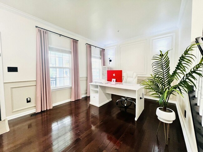 Foto del edificio - 2409 Glouster Pointe Dr