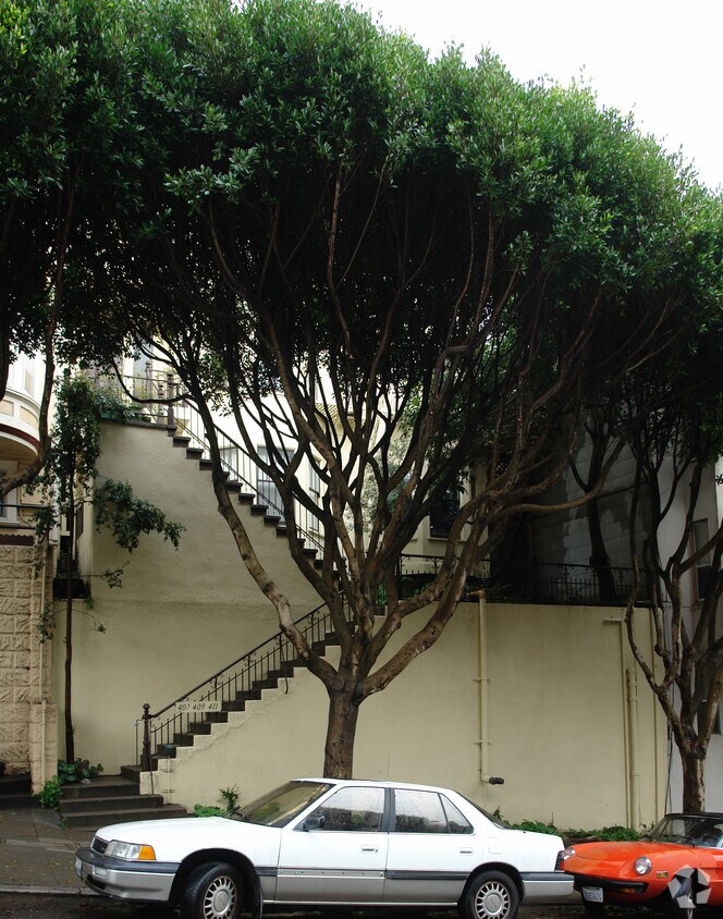 Foto del edificio - 407-415 Lombard St