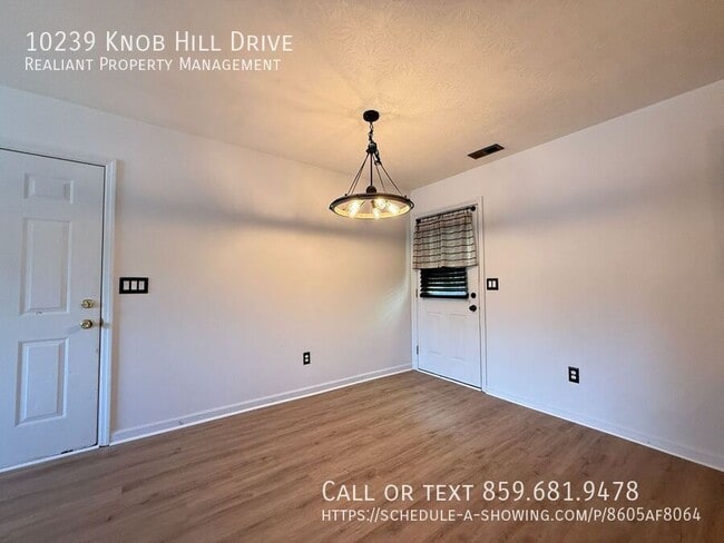 Foto del edificio - 10239 Knob Hill Dr