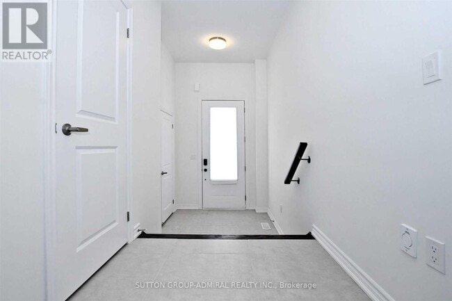 Building Photo - 1477 Blackmore St