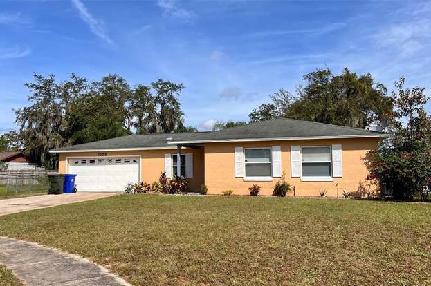 Foto del edificio - 1002 Sarah Lee Ln