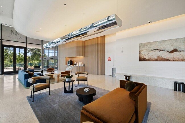 Foto del edificio - 44 East Ave