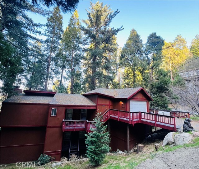 Building Photo - 24020 Lakeview Dr