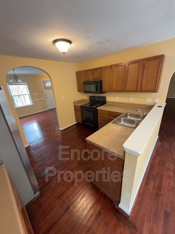 Foto del edificio - 4520 Shady Side Ln