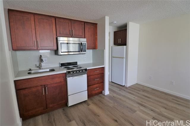 Building Photo - 2860 Waialae Ave