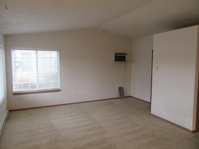Foto del edificio - 1063 W Sumac Ave